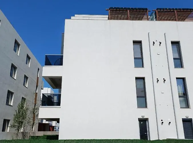 Cu 1 Dormitor Si Living In Mamaia Nord * Năvodari